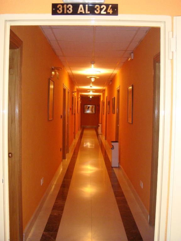 Hostal Serpol Palencia Kültér fotó